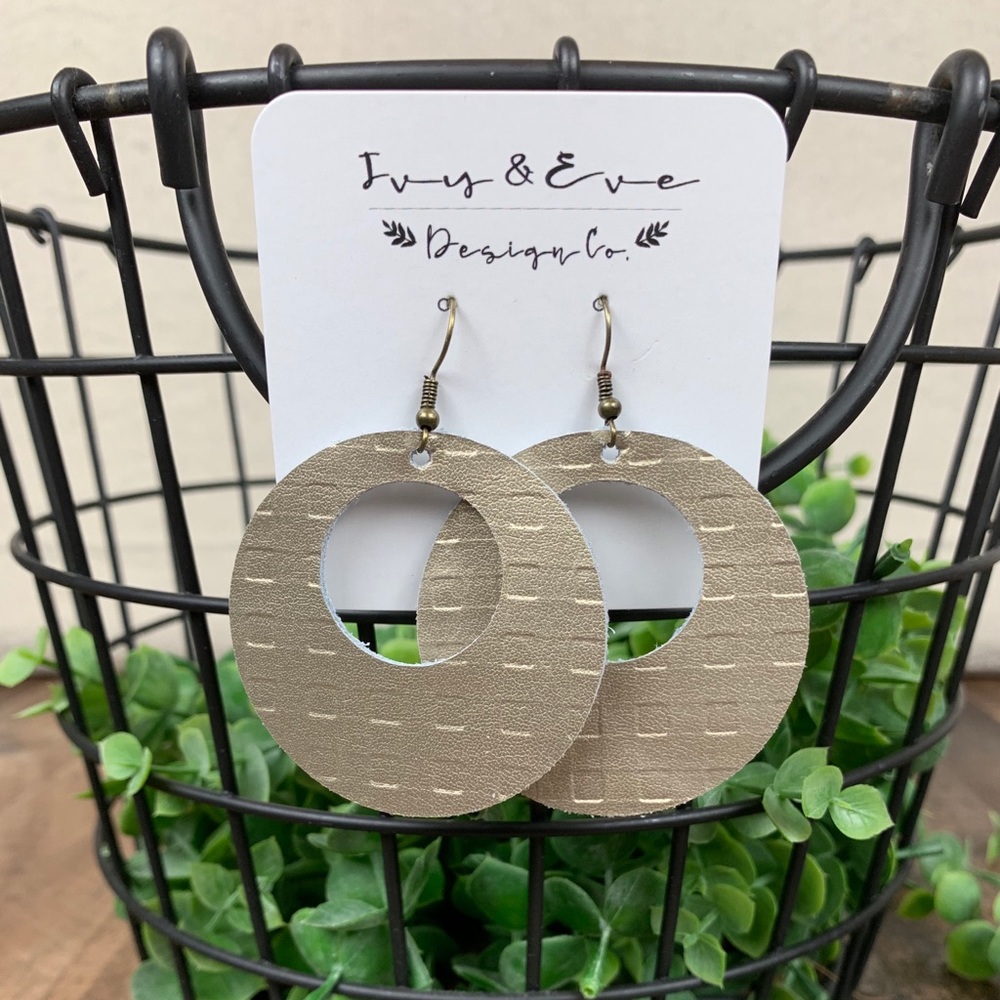 Genuine Leather Retro Circle Gold Check Earrings
